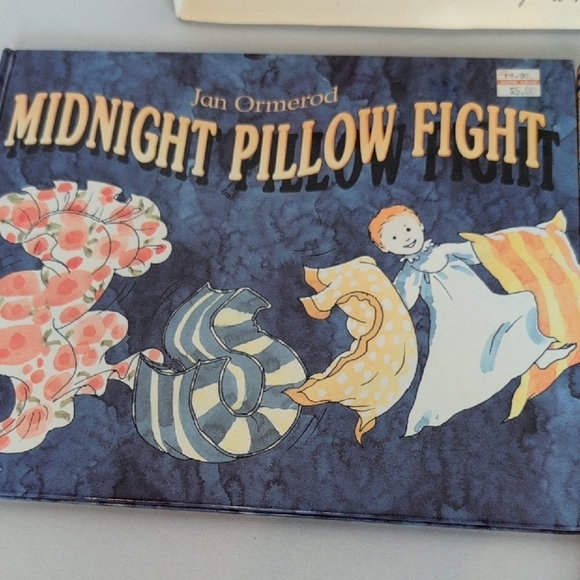 Set of 5 Hardcover Children's Books for Young Readers - Picture 4 of 6